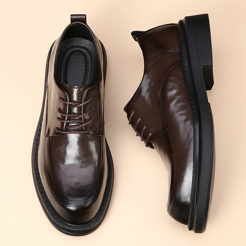Осень 2023, новые мужские туфли дерби с круглым носком на толстой подошве, модные брендовые мужские удобные кожаные деловые модельные туфли на шнуровке
Осень 2023, новые мужские туфли дерби с круглым носком на толстой подошве, модные брендовые мужские удобные кожаные деловые модельные туфли на шнуровке