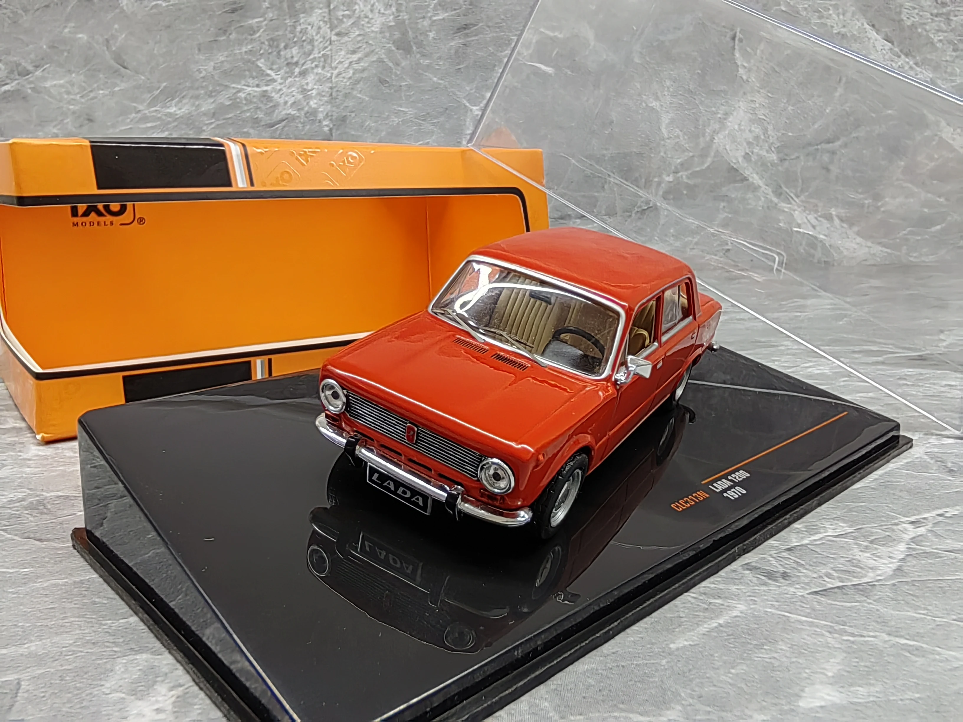Diecast IXO 1/43 Scale Lada 1200 1970 Simulation Alloy Car Model Collectible Toy Gift Souvenir Display
Diecast IXO 1/43 Scale Lada 1200 1970 Simulation Alloy Car Model Collectible Toy Gift Souvenir Display