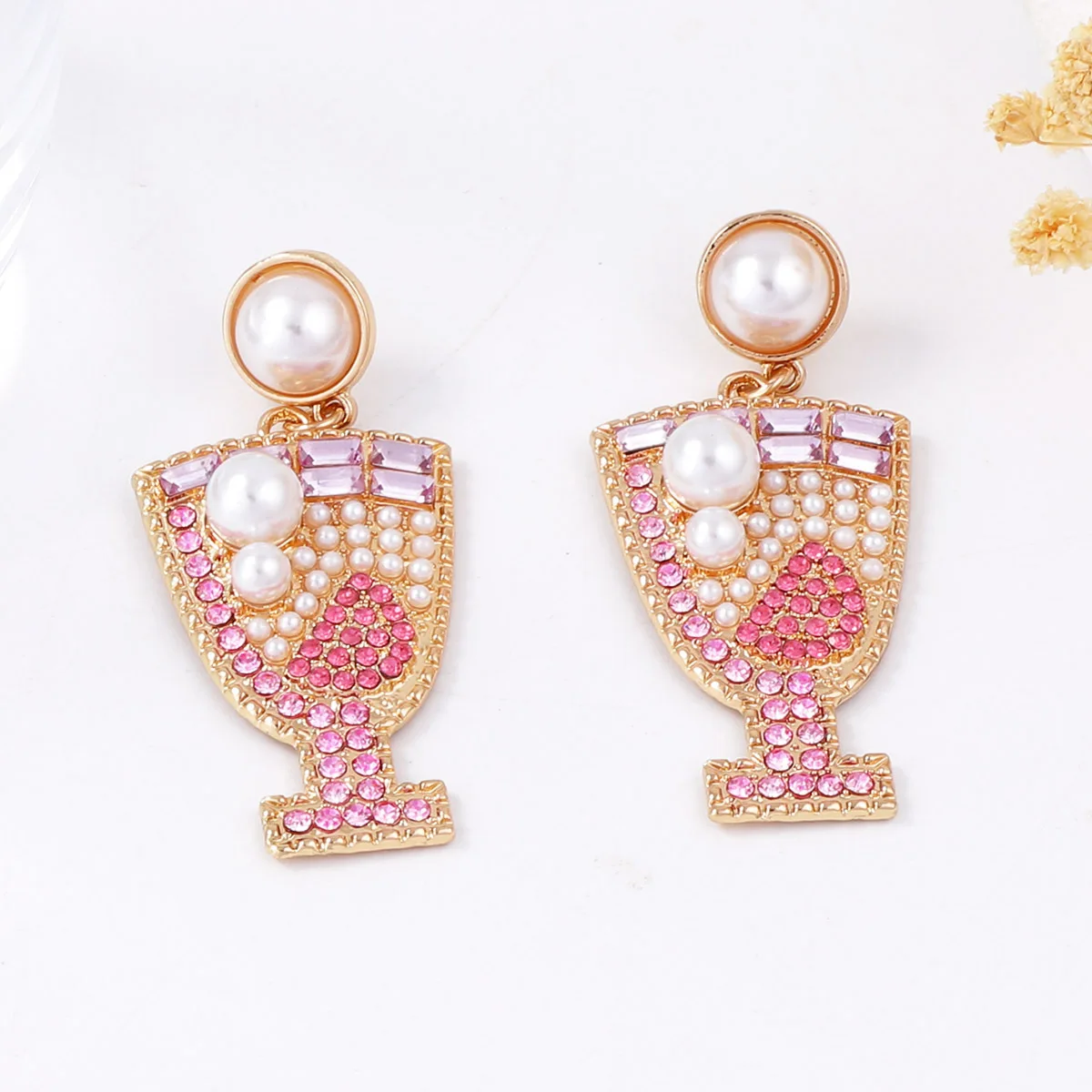 2025 New Statement Earrings Luxury Rhinestone Wine Bottle Dangle Trendy Woman Cute Jewelry Charms Holiday Party Accessories Gift
2025 New Statement Earrings Luxury Rhinestone Wine Bottle Dangle Trendy Woman Cute Jewelry Charms Holiday Party Accessories Gift