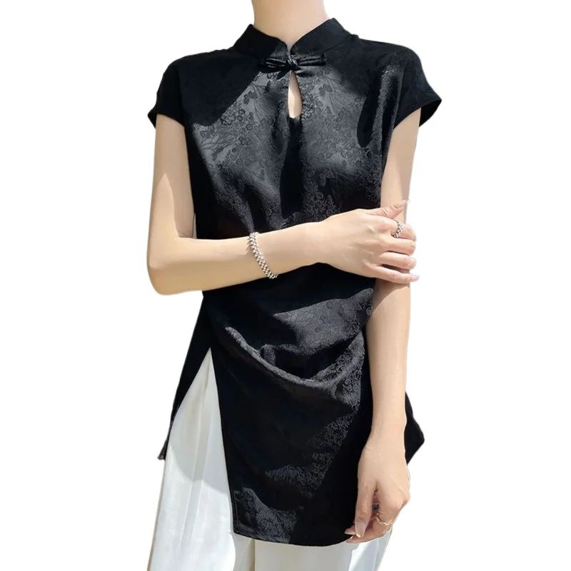New Chinese Jacquard Cheongsam Collar Black Short-sleeved T-shirt Top National Style Split-ended Irregular Loose Button-up Shirt
New Chinese Jacquard Cheongsam Collar Black Short-sleeved T-shirt Top National Style Split-ended Irregular Loose Button-up Shirt