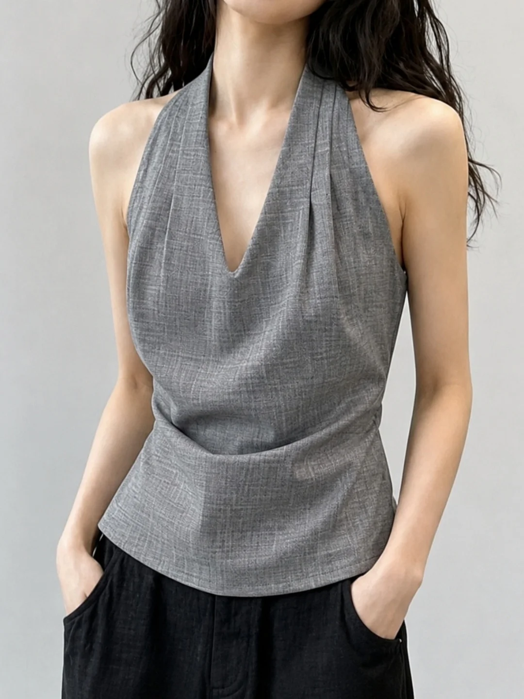 Braided Neckline Backless Design Sleeveless Vest Versatile Light Maturity Style Summer Fashionable Top Matching Small Shirt
Braided Neckline Backless Design Sleeveless Vest Versatile Light Maturity Style Summer Fashionable Top Matching Small Shirt
