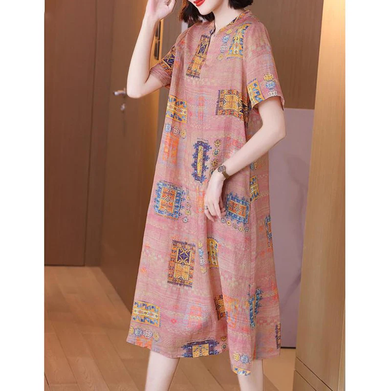 Fashion V-Neck Loose Pockets Printed Midi Dress Women's Clothin 2025 Summer New Oversized Short Sleeve Office Lady Vintage Dress
Fashion V-Neck Loose Pockets Printed Midi Dress Women's Clothin 2025 Summer New Oversized Short Sleeve Office Lady Vintage Dress