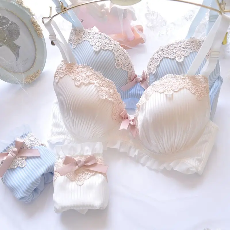 Japanese Sexy Princess Girls Wire Free Underwear Kawaii Bra Set Plus Size Sweet Lace Cute Lingerie 32 34 36 38 40 A B C D Cup Bh
Japanese Sexy Princess Girls Wire Free Underwear Kawaii Bra Set Plus Size Sweet Lace Cute Lingerie 32 34 36 38 40 A B C D Cup Bh