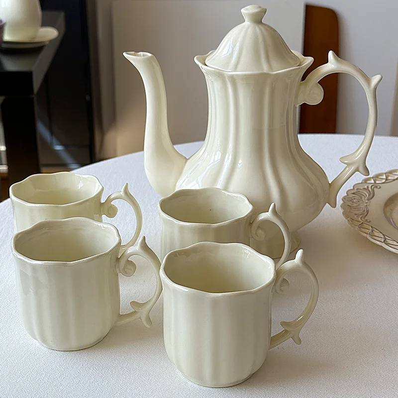 LMM solid color ceramic flower teapot kettle, light color pot with holes
LMM solid color ceramic flower teapot kettle, light color pot with holes
