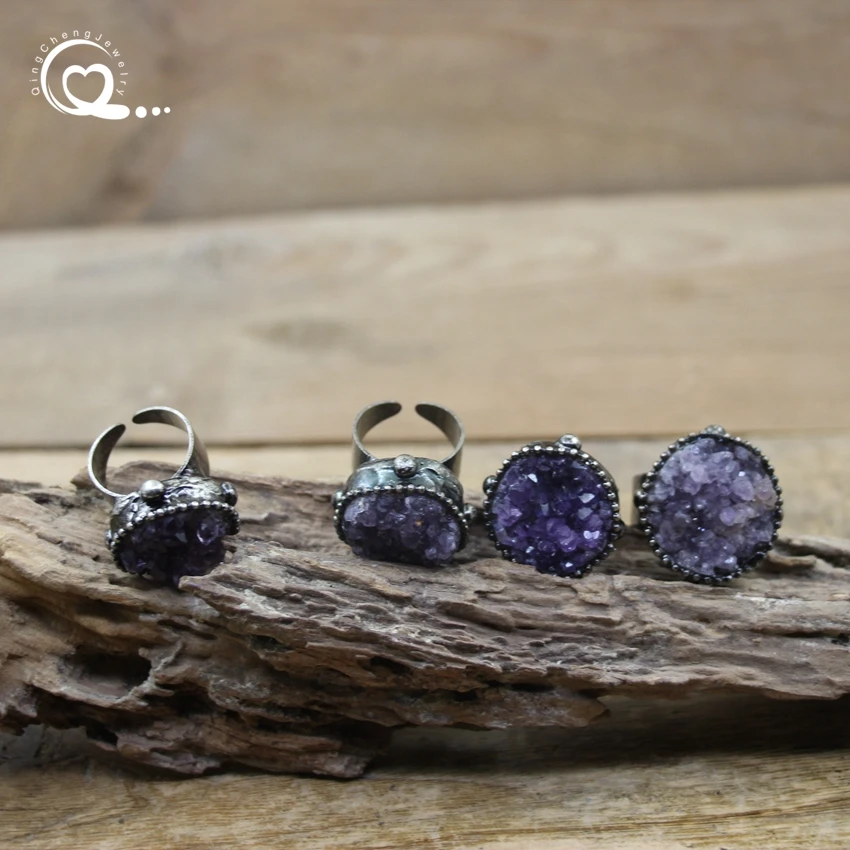 Антикварные медные аметистовые кольца друзы, натуральный кварц, Drusy Geode, регулируемое кольцо на палец, женские модные ювелирные изделия в стиле ретро, QC4224
Антикварные медные аметистовые кольца друзы, натуральный кварц, Drusy Geode, регулируемое кольцо на палец, женские модные ювелирные изделия в стиле ретро, QC4224