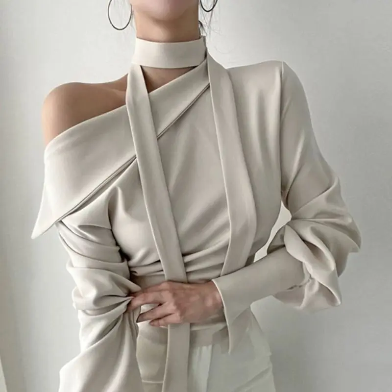 Autumn Winter New Style Temperament Slanted Neck Slimming Design Sense Satin Slimming Shirt T-shirt To p For Women
Autumn Winter New Style Temperament Slanted Neck Slimming Design Sense Satin Slimming Shirt T-shirt To p For Women