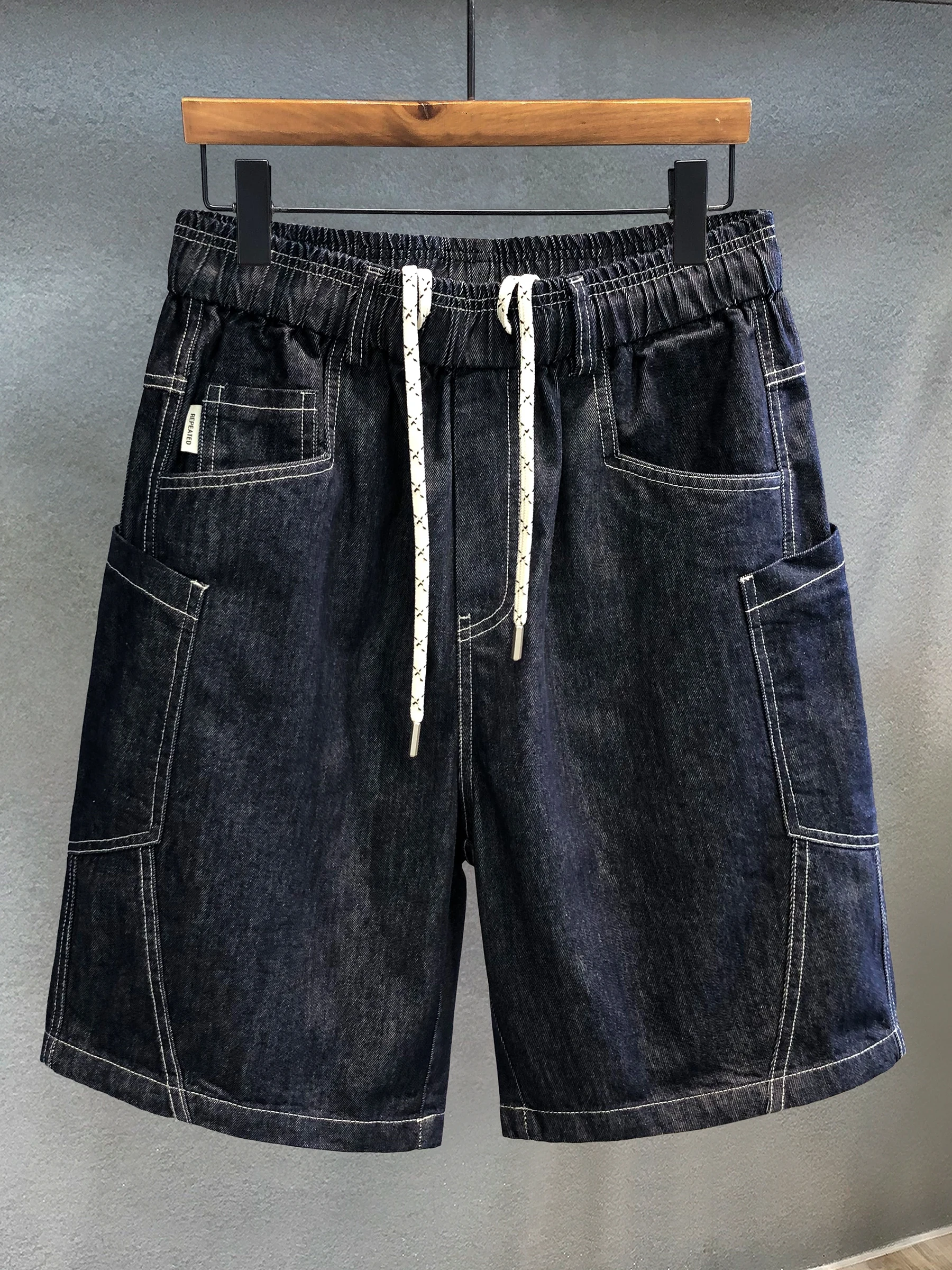 Мужские повседневные джинсовые шорты-комбинезоны оригинального цвета, летние, новые, свободные, прямого кроя, с завышенной талией, джинсы-бриджи
Мужские повседневные джинсовые шорты-комбинезоны оригинального цвета, летние, новые, свободные, прямого кроя, с завышенной талией, джинсы-бриджи