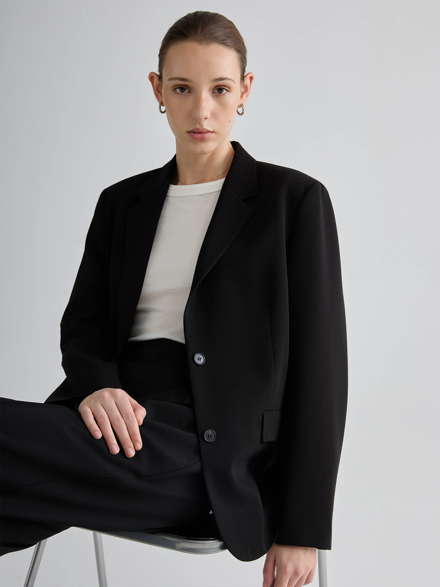 Женский повседневный свободный костюм Masbello весна-лето: пиджак с одной пуговицей, удобный для офиса и поездок, модная рабочая одежда
Женский повседневный свободный костюм Masbello весна-лето: пиджак с одной пуговицей, удобный для офиса и поездок, модная рабочая одежда