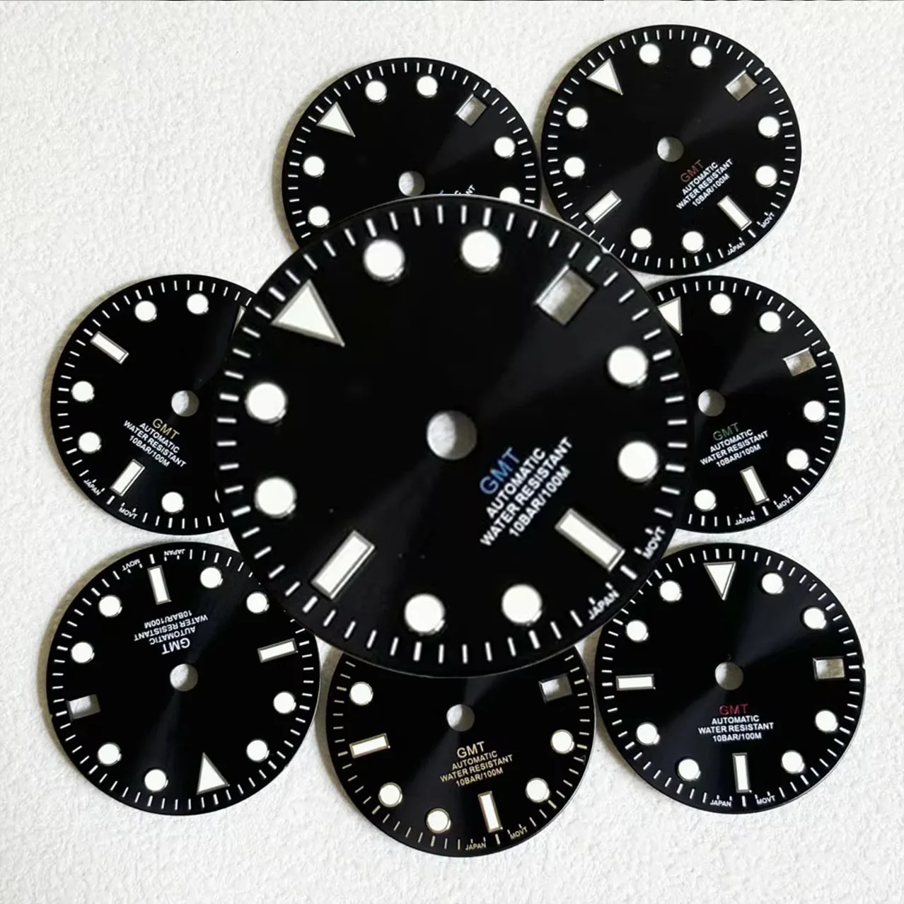 NH34 SUB 28.5mm S GMT dial blue luminated Single skylight s logo dial suitable for NH34 movement watch accessories
NH34 SUB 28.5mm S GMT dial blue luminated Single skylight s logo dial suitable for NH34 movement watch accessories