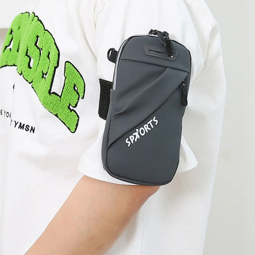 Armband Phones Arm Bag Phone Case Large Capacity Running Armband Bag with Carrying Strap Waterproof Running Phone Holder
Armband Phones Arm Bag Phone Case Large Capacity Running Armband Bag with Carrying Strap Waterproof Running Phone Holder