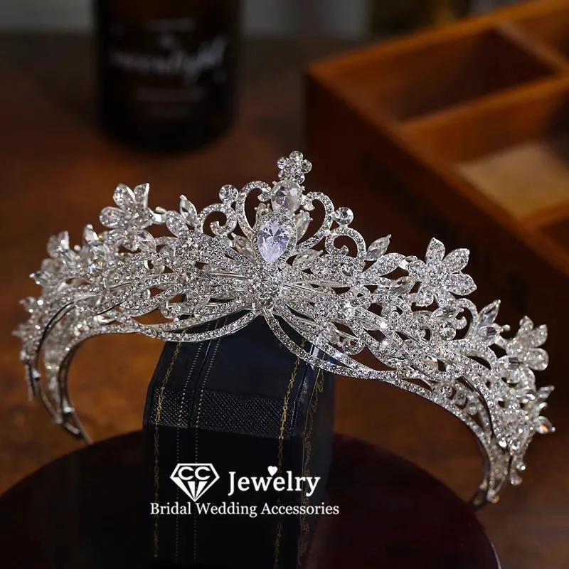 CC Wedding Crowns Women Hair Accessories Bridal Headpiece Engagement Jewelry Leaf Shape Diadems Crystal Headbands Tiaras AN507
CC Wedding Crowns Women Hair Accessories Bridal Headpiece Engagement Jewelry Leaf Shape Diadems Crystal Headbands Tiaras AN507
