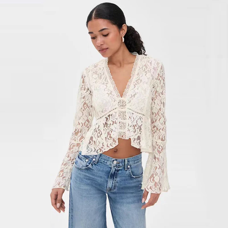 Elegant Lace Shirt Women's Long Sleeve Bell Sleeve Low Neck See through French Style Polyester Fabric V Neck Short Length
Elegant Lace Shirt Women's Long Sleeve Bell Sleeve Low Neck See through French Style Polyester Fabric V Neck Short Length
