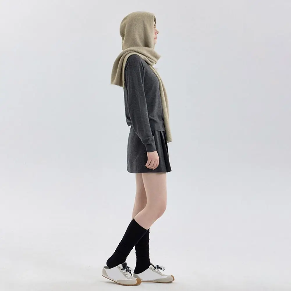 Универсальный однотонный шарф с капюшоном, цельная утолщенная вязаная шапка, мягкий ветрозащитный шарф для использования на открытом воздухе
Универсальный однотонный шарф с капюшоном, цельная утолщенная вязаная шапка, мягкий ветрозащитный шарф для использования на открытом воздухе