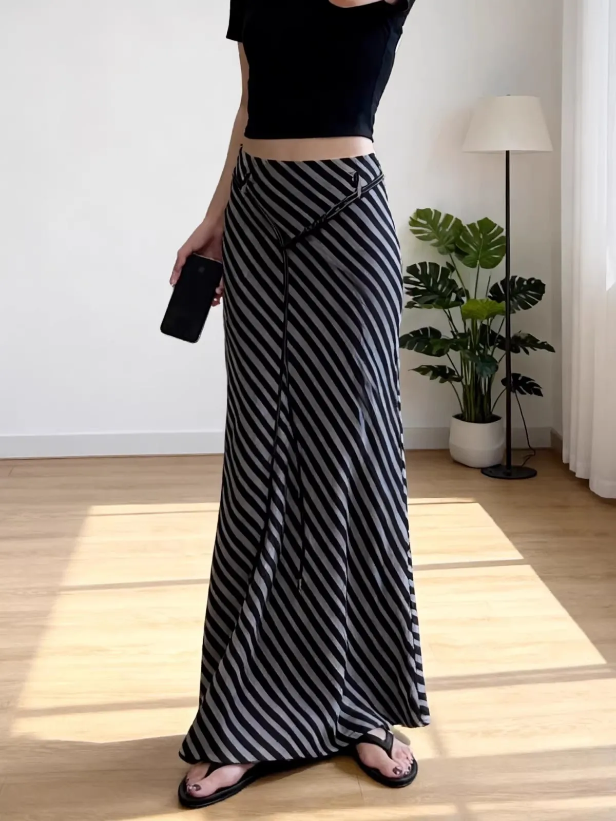 Trendy Striped High Waist Draped A-Line Long Skirt Women's plus Size Summer New Style Slimming Drapey Half-length Skirt
Trendy Striped High Waist Draped A-Line Long Skirt Women's plus Size Summer New Style Slimming Drapey Half-length Skirt
