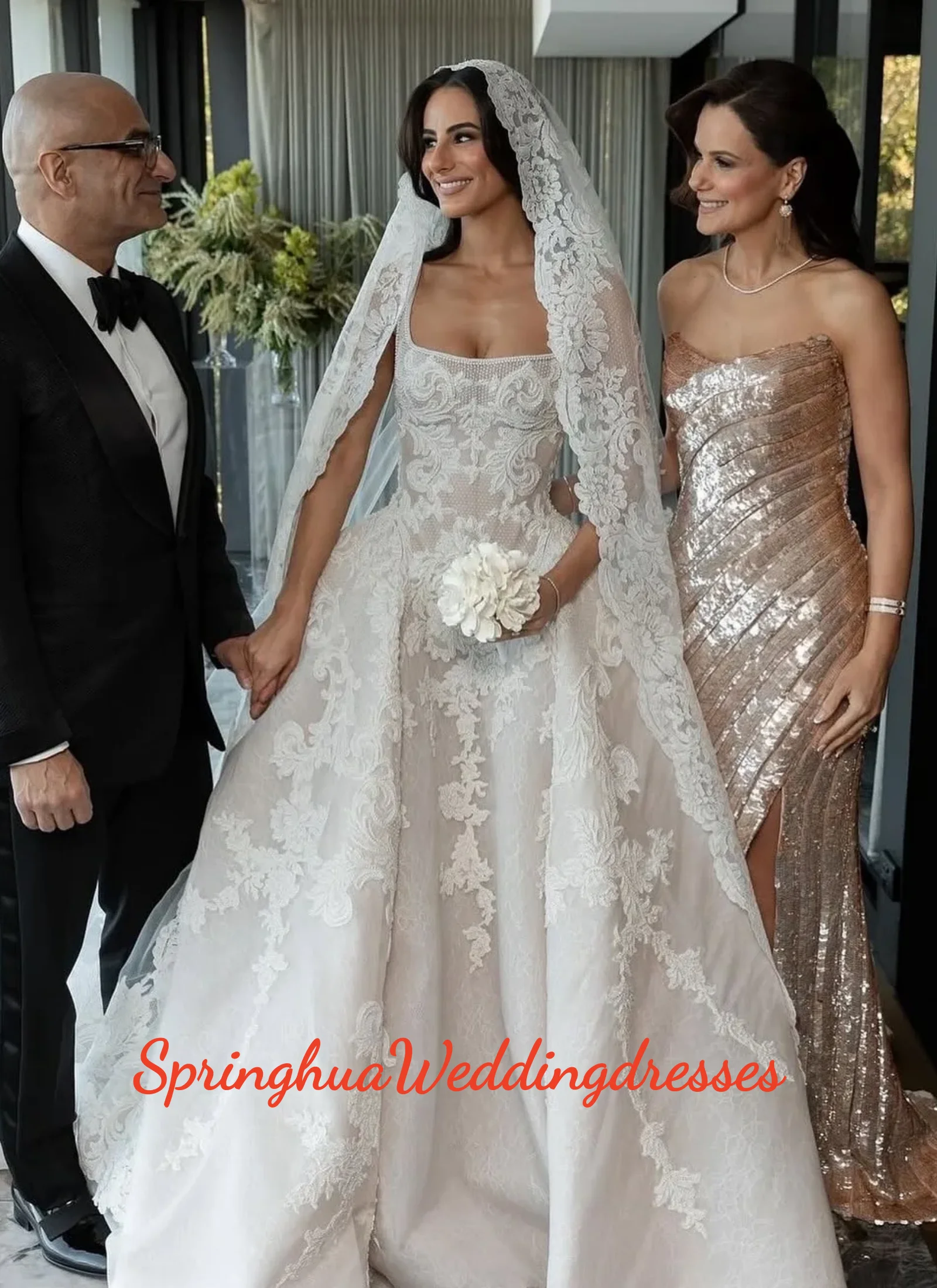 Customized Fashion Wedding Dresses Appliques Bridal Gowns Spaghetti Straps Pearls A Line Princess Mermaid Vestidos De Novia
Customized Fashion Wedding Dresses Appliques Bridal Gowns Spaghetti Straps Pearls A Line Princess Mermaid Vestidos De Novia