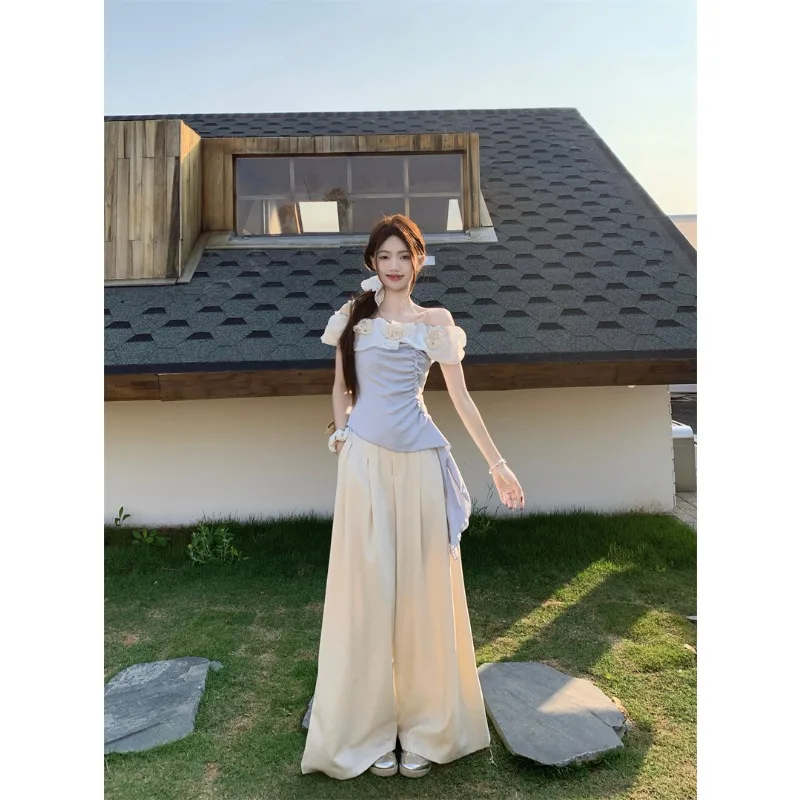 2025Американская ретро футболка на одно плечо с трехмерным цветком, сексуальная и милая футболка на одно плечо, женская одежда, одежда Y2k 
2025Американская ретро футболка на одно плечо с трехмерным цветком, сексуальная и милая футболка на одно плечо, женская одежда, одежда Y2k