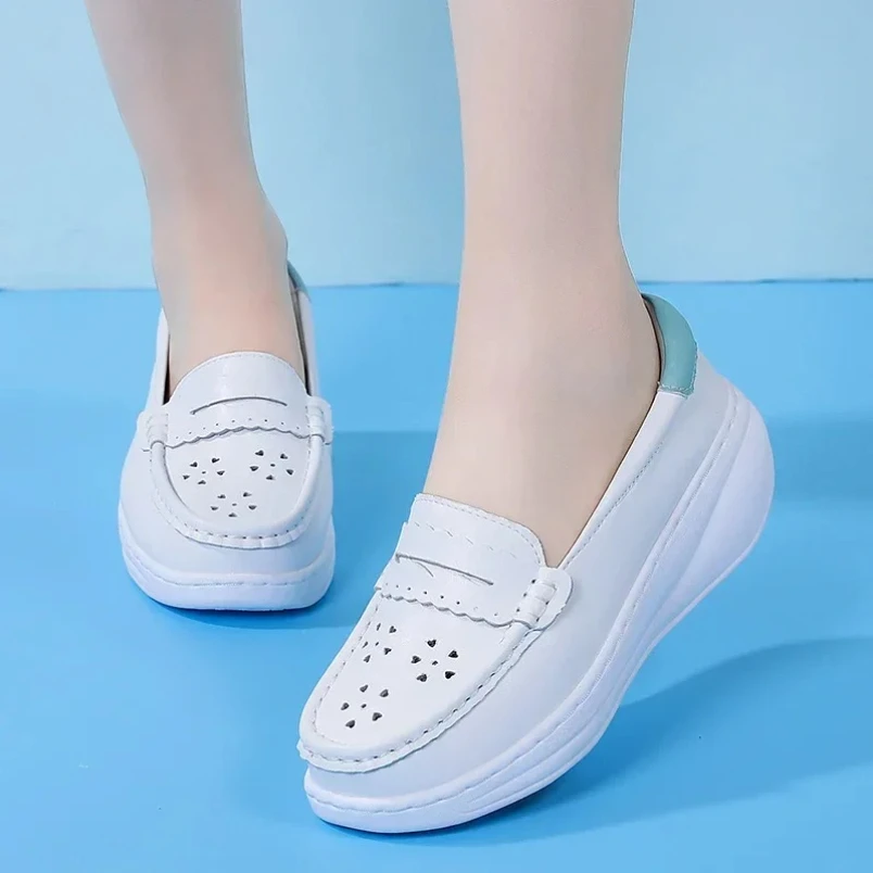 2025 г., модные белые туфли из спилка, дышащие женские туфли на плоской подошве с вырезами, женские лоферы для фитнеса, кроссовки на платформе на плоской подошве
2025 г., модные белые туфли из спилка, дышащие женские туфли на плоской подошве с вырезами, женские лоферы для фитнеса, кроссовки на платформе на плоской подошве