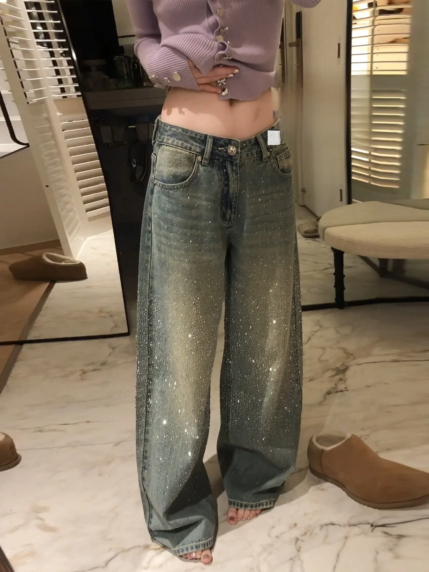 Retro Washed American High Street Wide Leg High Waist Denim Jeans Women's Spring Heavy Duty Star Rhinestone Embellished Jeans
Retro Washed American High Street Wide Leg High Waist Denim Jeans Women's Spring Heavy Duty Star Rhinestone Embellished Jeans