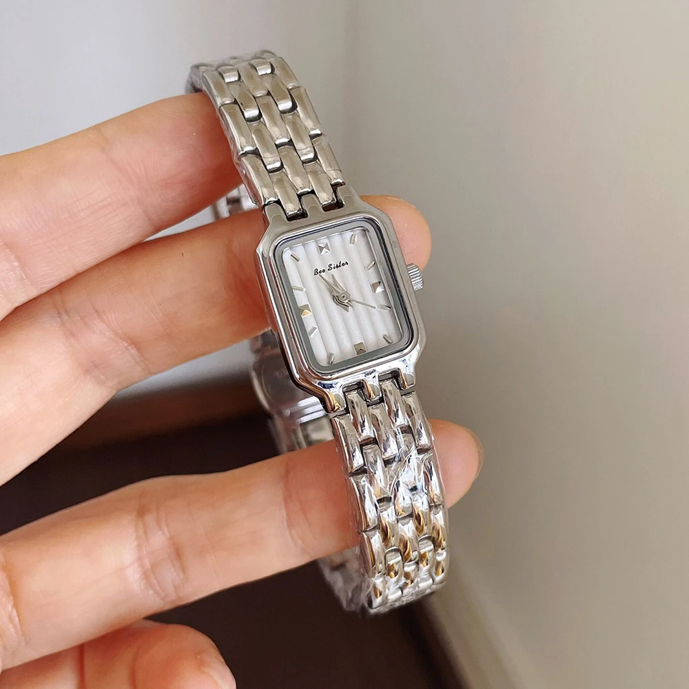 Watches For Woman Stainless Steel Luxury Minimalist Square Quartz Wristwatch Gold Chain Bracelet Small Dial Ladies Watch Gift
Watches For Woman Stainless Steel Luxury Minimalist Square Quartz Wristwatch Gold Chain Bracelet Small Dial Ladies Watch Gift