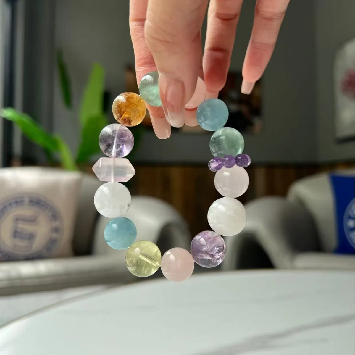 Natural Multi-Treasure Crystal Bracelet, Amethyst, Aquamarine, Rose Quartz, Ladies Bracelet, Light Luxury Fashion Jewelry
Natural Multi-Treasure Crystal Bracelet, Amethyst, Aquamarine, Rose Quartz, Ladies Bracelet, Light Luxury Fashion Jewelry