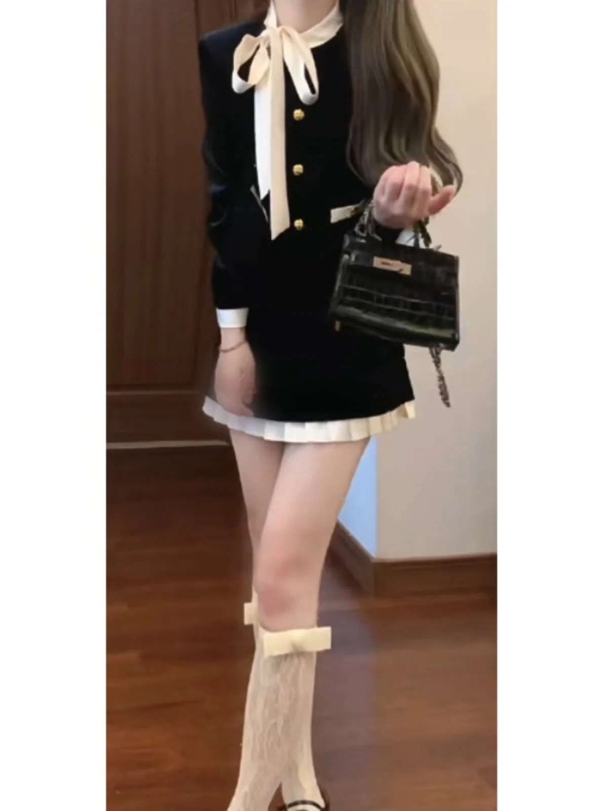 Velvet Two-Piece Set Ele Dr Rich Girl Sle Clete Winter Faion Outfit Long Sve round Ne Cotton Blend
Velvet Two-Piece Set Ele Dr Rich Girl Sle Clete Winter Faion Outfit Long Sve round Ne Cotton Blend