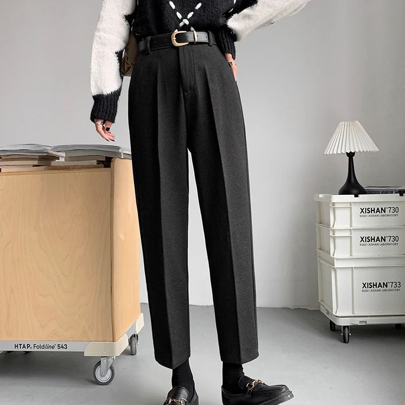 Autumn Winter High Waist Harem Pants Ankle-Length Trousers Female 2025 New Loose Casual Pants
Autumn Winter High Waist Harem Pants Ankle-Length Trousers Female 2025 New Loose Casual Pants