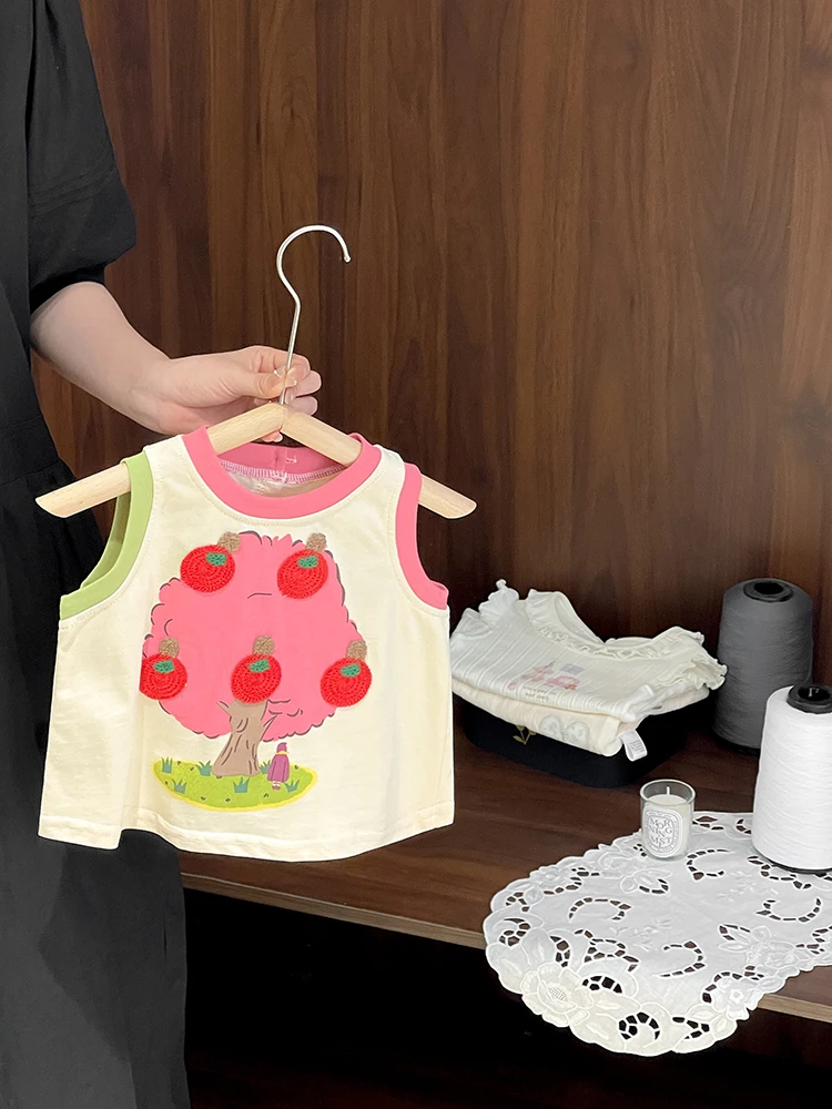 Летний тонкий топ-жилет для девочек с мультяшным принтом, модный прямой крой, повседневный стиль, однотонный, с круглым вырезом
Летний тонкий топ-жилет для девочек с мультяшным принтом, модный прямой крой, повседневный стиль, однотонный, с круглым вырезом