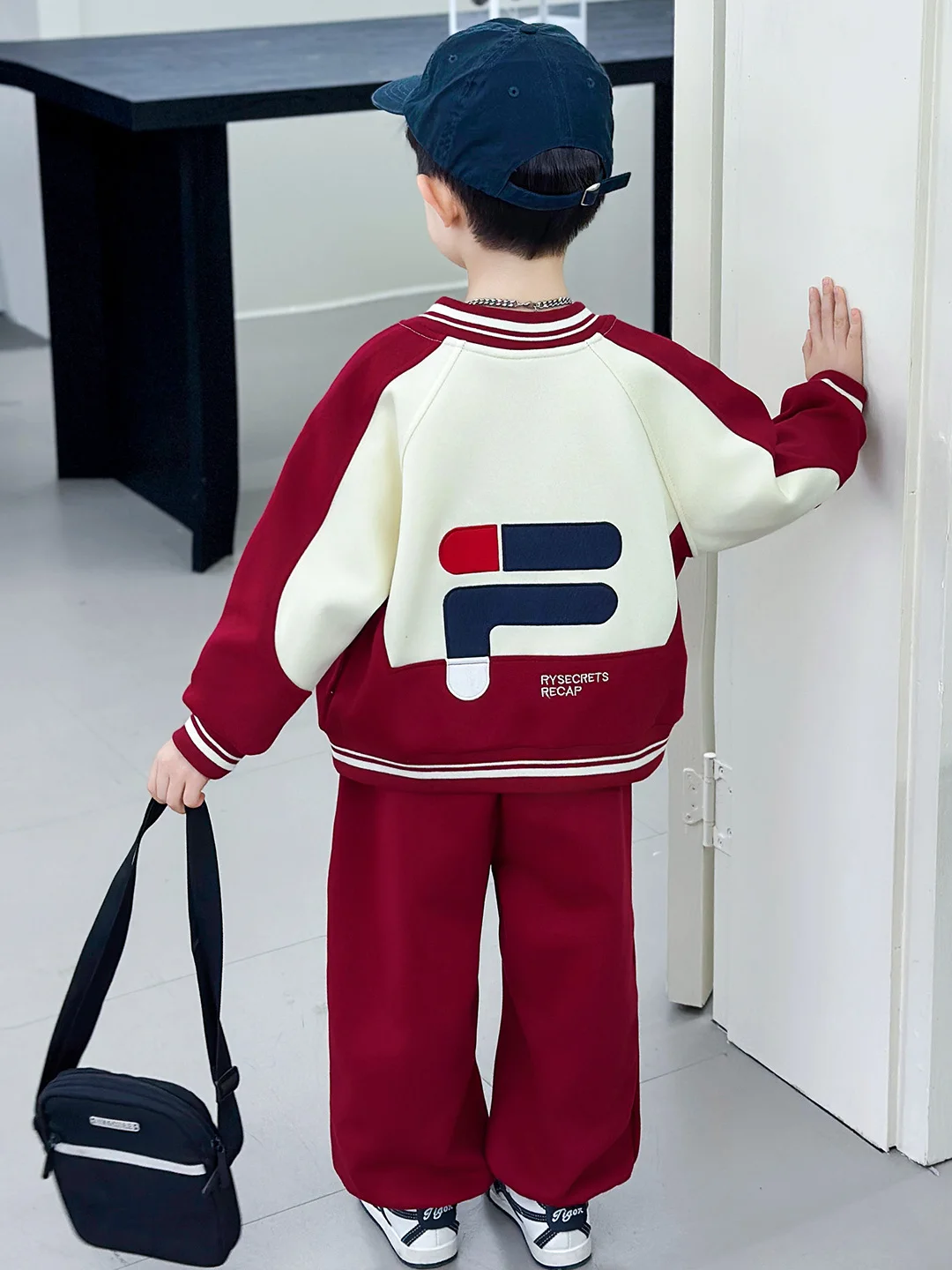 Boys Sports Outfit Spring Autumn Sle 2026 New Faionable Baseball Jaet And Pants Two Piece Set for Kids Trendy And Cool
Boys Sports Outfit Spring Autumn Sle 2026 New Faionable Baseball Jaet And Pants Two Piece Set for Kids Trendy And Cool
