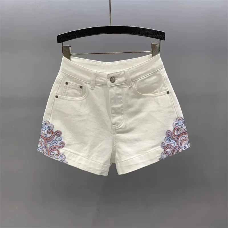 Summer Female High Waist Embroidery Jeans Shorts Ladies Straight Leg Cowboy Pantalons Spring Women Large Size 4xl Denim Trousers
Summer Female High Waist Embroidery Jeans Shorts Ladies Straight Leg Cowboy Pantalons Spring Women Large Size 4xl Denim Trousers