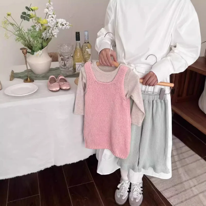Girls' Spring and Autumn Three-Piece Fashionable Long Knitted Sweater Vest Jumper Skirt Lace Wide-Leg Pants
Girls' Spring and Autumn Three-Piece Fashionable Long Knitted Sweater Vest Jumper Skirt Lace Wide-Leg Pants