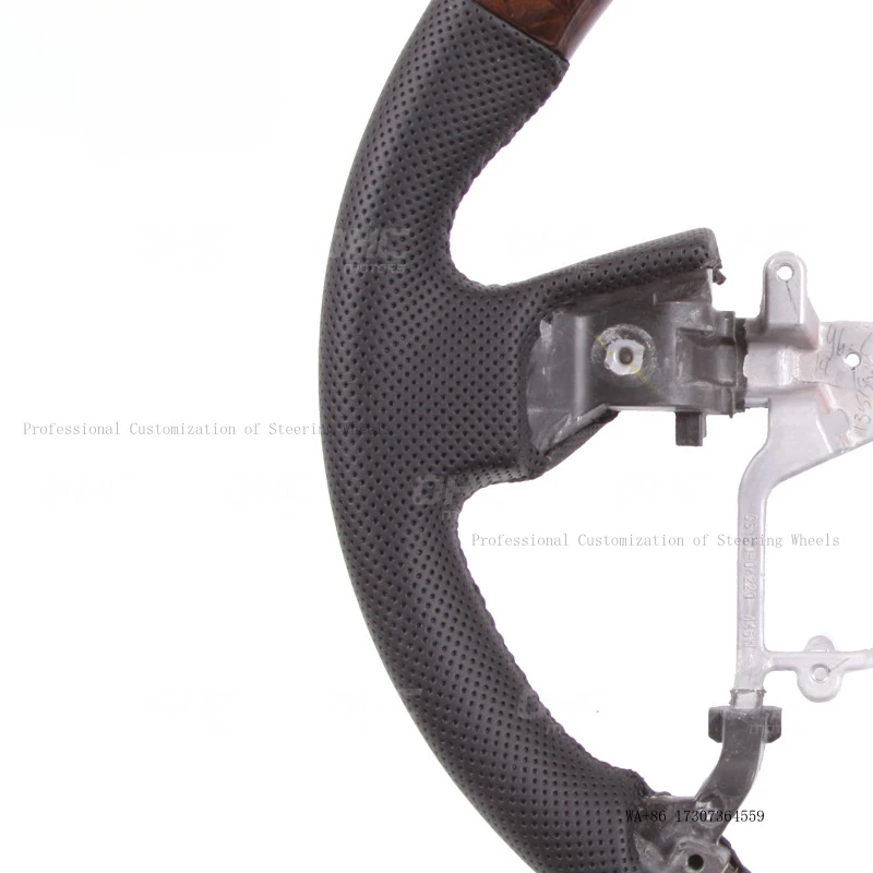 Suitable for Toyota Prado, Land Cruiser, and Land Cruiser SUV modified with a walnut wood steering wheel
Suitable for Toyota Prado, Land Cruiser, and Land Cruiser SUV modified with a walnut wood steering wheel