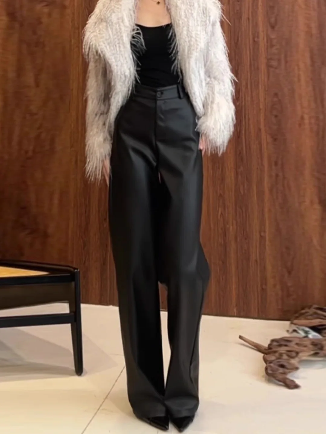 Cool Bla Real Leather Wide Leg Pants Women's High Waist Slimming Loose Straight Floor Length Trousers Comfortable Casual Pants
Cool Bla Real Leather Wide Leg Pants Women's High Waist Slimming Loose Straight Floor Length Trousers Comfortable Casual Pants