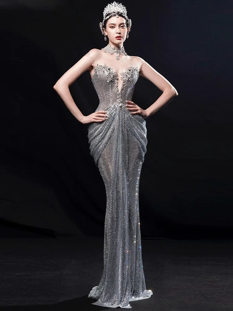 A new fish-tail style banquet and elegant toasting light luxury dress
A new fish-tail style banquet and elegant toasting light luxury dress