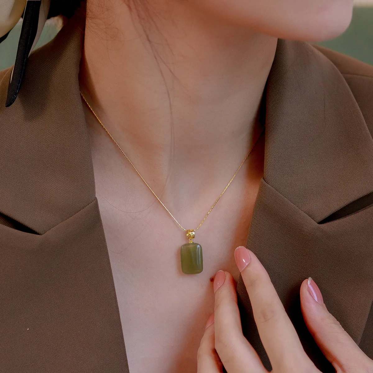 Ventfille Hetian Jade Pendant Necklace for Women Girl Gift Light Luxury Niche 2022 New 14k Gold Plated Clavicle Chain Jewelry
Ventfille Hetian Jade Pendant Necklace for Women Girl Gift Light Luxury Niche 2022 New 14k Gold Plated Clavicle Chain Jewelry