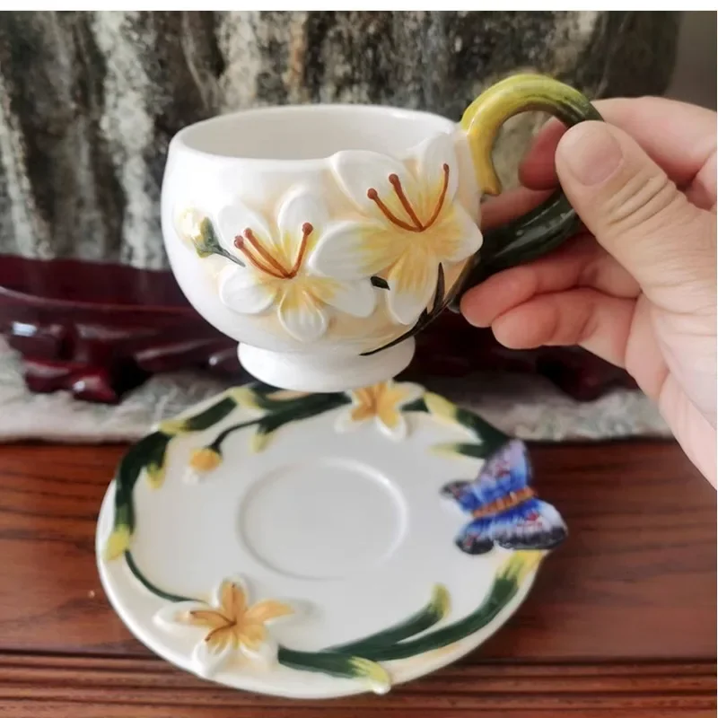 Ceramic Butterfly Coffee Cup Saucer and Spoon with Embossed Flowers Exquisite Afternoon Tea Floral Coffee Mug Birthday Gift New
Ceramic Butterfly Coffee Cup Saucer and Spoon with Embossed Flowers Exquisite Afternoon Tea Floral Coffee Mug Birthday Gift New