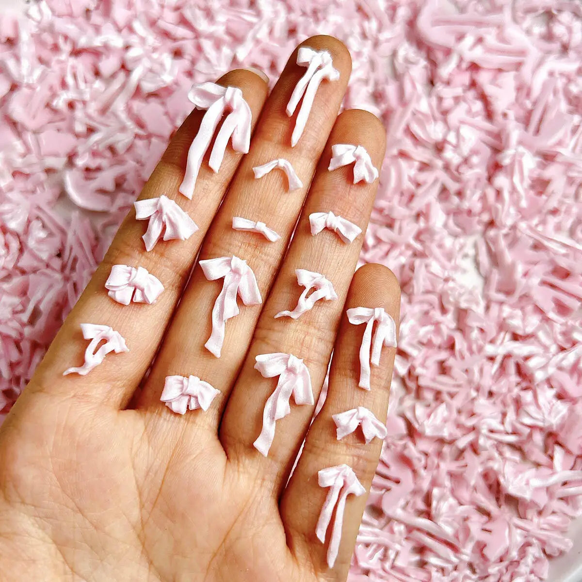 Random Mixed 3D Resin Sweet Pink Series Bow Nail Charms Pearlescent Soft Ribbon Bow Nail Art Decoration Manicure DIY Accessories
Random Mixed 3D Resin Sweet Pink Series Bow Nail Charms Pearlescent Soft Ribbon Bow Nail Art Decoration Manicure DIY Accessories