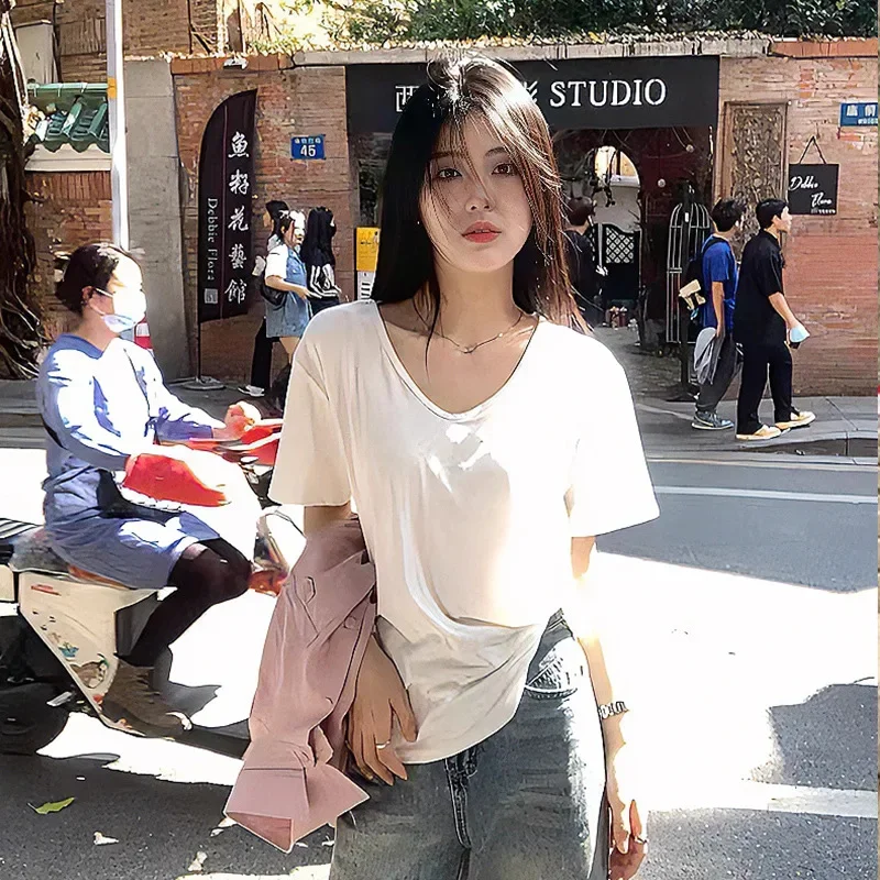 Women's Short Sleeve White T-Shirt Loose Fit Slimming Inner Solid Color Top U-Neck Summer 2025 Large Neckline
Women's Short Sleeve White T-Shirt Loose Fit Slimming Inner Solid Color Top U-Neck Summer 2025 Large Neckline