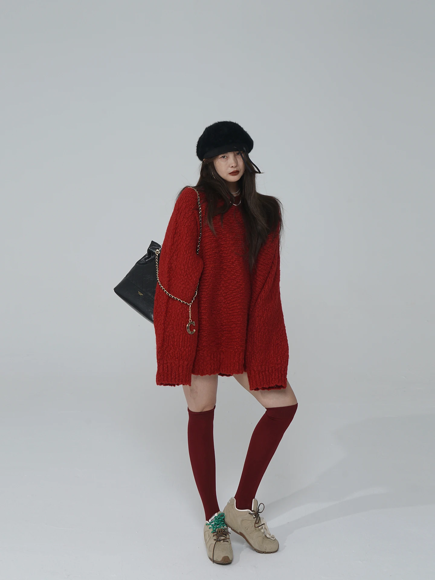 Женский зимний свитер Luy Red Camere с круглым вырезом, крупной вязки, свободного кроя, с длинными рукавами, модный, цветной
Женский зимний свитер Luy Red Camere с круглым вырезом, крупной вязки, свободного кроя, с длинными рукавами, модный, цветной