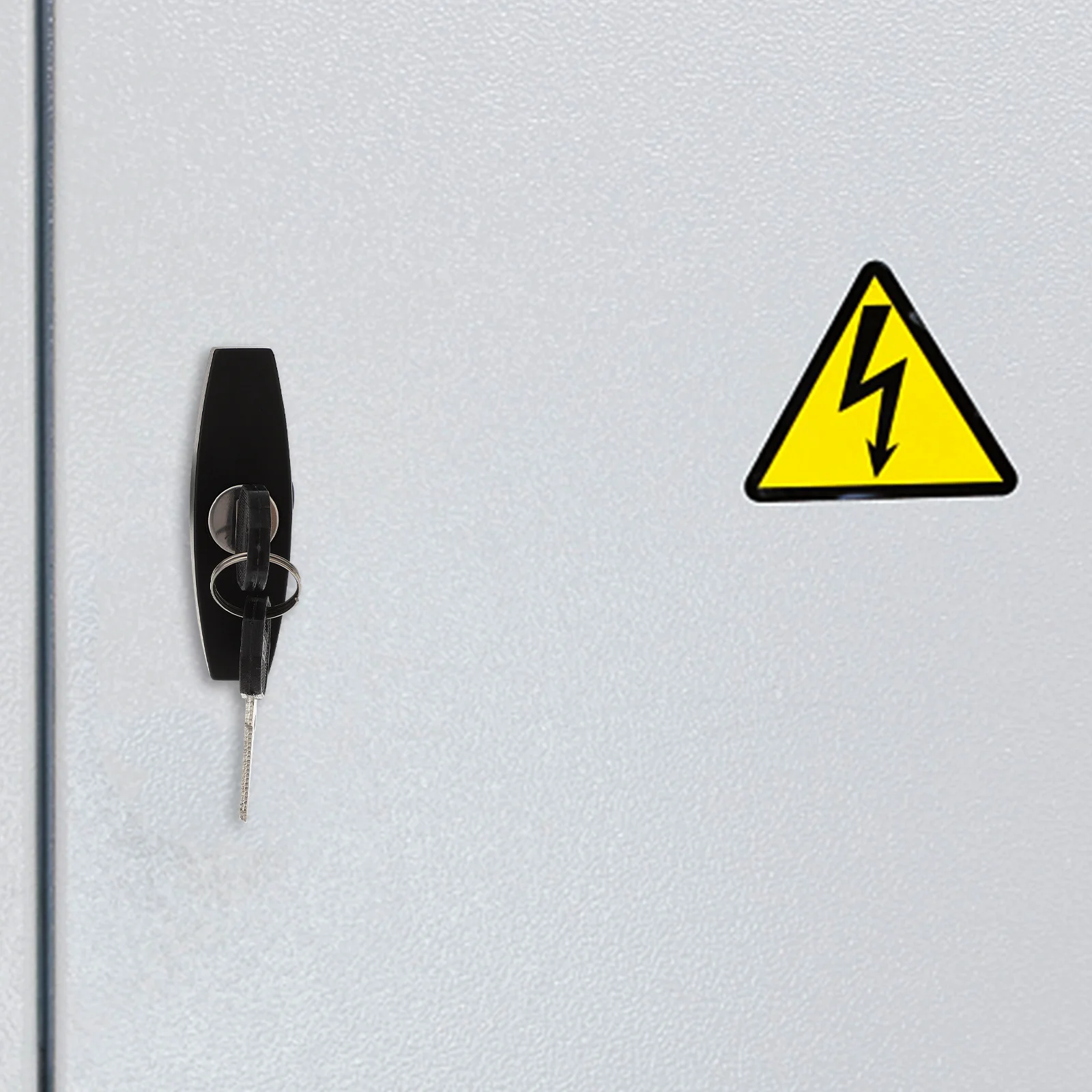 1Pcs T Type Handle Cabinet Lock Durable Toolbox Lock Water Resistant For RV Trailers Power Cabinets
1Pcs T Type Handle Cabinet Lock Durable Toolbox Lock Water Resistant For RV Trailers Power Cabinets