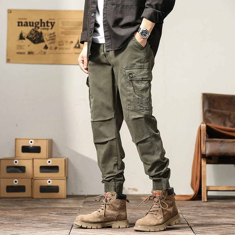 Men's Retro Solid Color Cotton Work Pants for Autumn Winter Durable Casual Trousers with Multiple Pockets
Men's Retro Solid Color Cotton Work Pants for Autumn Winter Durable Casual Trousers with Multiple Pockets