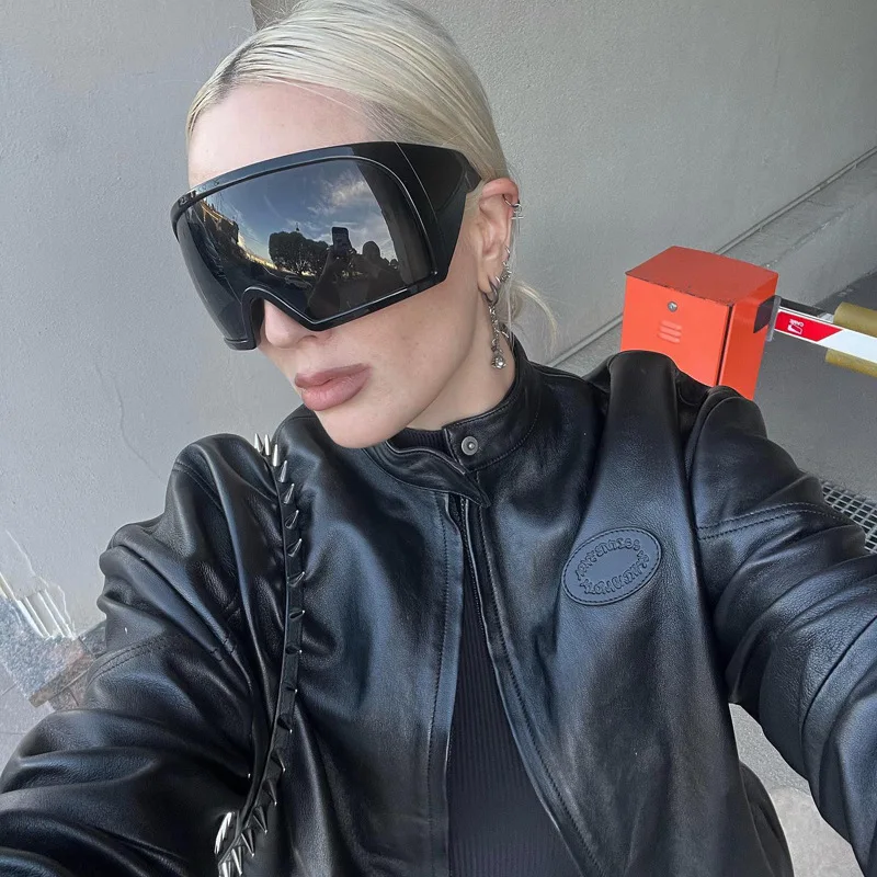 Oversized Punk Shield Sunglasses Women Men Big Frame Steampunk Mask Glasses Ladies Sports Cycling Goggles UV400 Driving Eyewear
Oversized Punk Shield Sunglasses Women Men Big Frame Steampunk Mask Glasses Ladies Sports Cycling Goggles UV400 Driving Eyewear