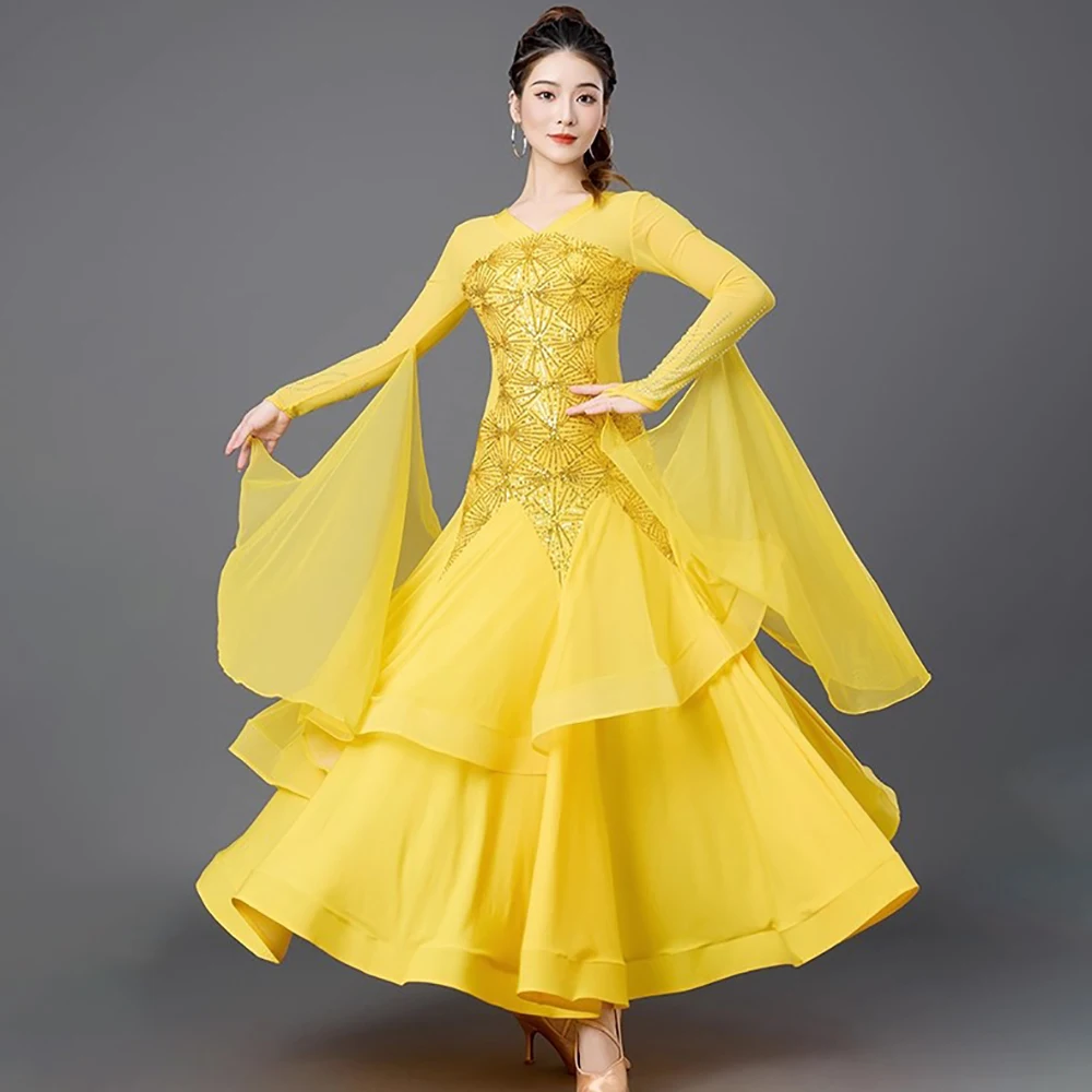 Sequined Waltz Dress 2026 High Quality Women Ballroom Dance Dresses Long Sleeves Big Swing Modern Dance Performance Costumes
Sequined Waltz Dress 2026 High Quality Women Ballroom Dance Dresses Long Sleeves Big Swing Modern Dance Performance Costumes