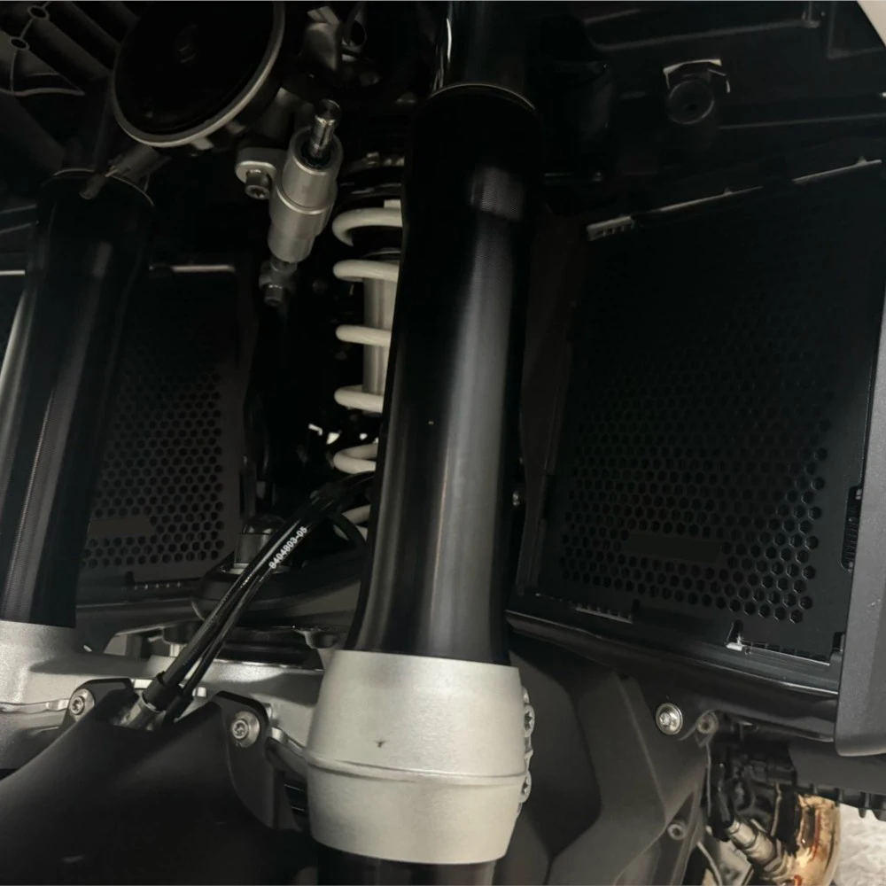 R1300GS Motorcycle CNC Radiator Grille Guard Cover Protector For BMW R 1300GS R1300 GS R 1300 GS ADV ADVENTURE 2023 2024 2025
R1300GS Motorcycle CNC Radiator Grille Guard Cover Protector For BMW R 1300GS R1300 GS R 1300 GS ADV ADVENTURE 2023 2024 2025