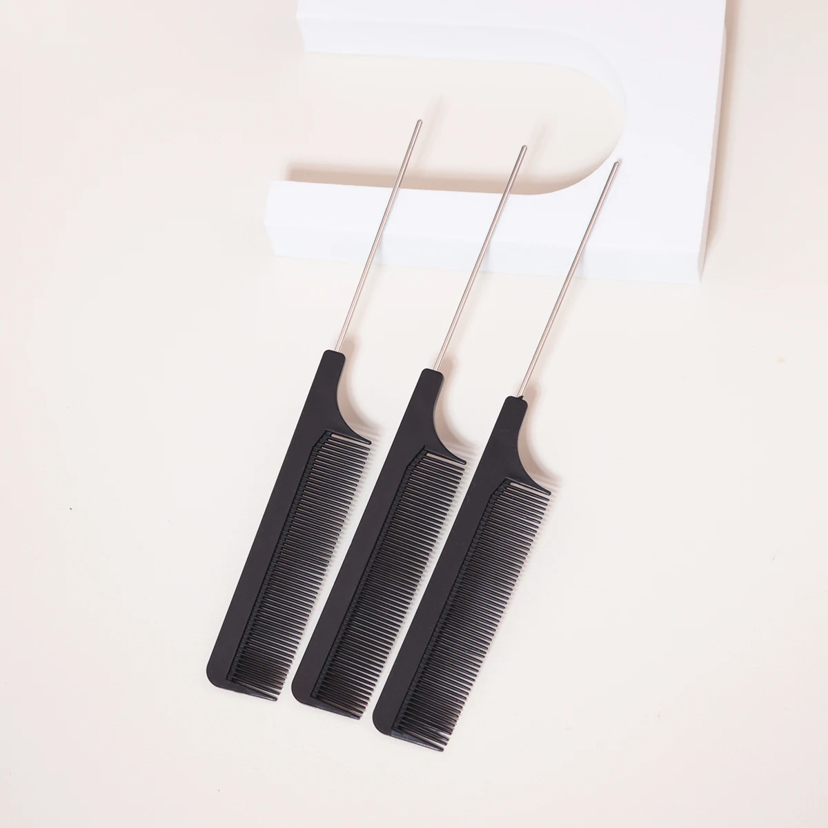 3pcs professional steel needle pointed tail comb, anti-static dense tooth split hair comb, special for real hair wigs
3pcs professional steel needle pointed tail comb, anti-static dense tooth split hair comb, special for real hair wigs