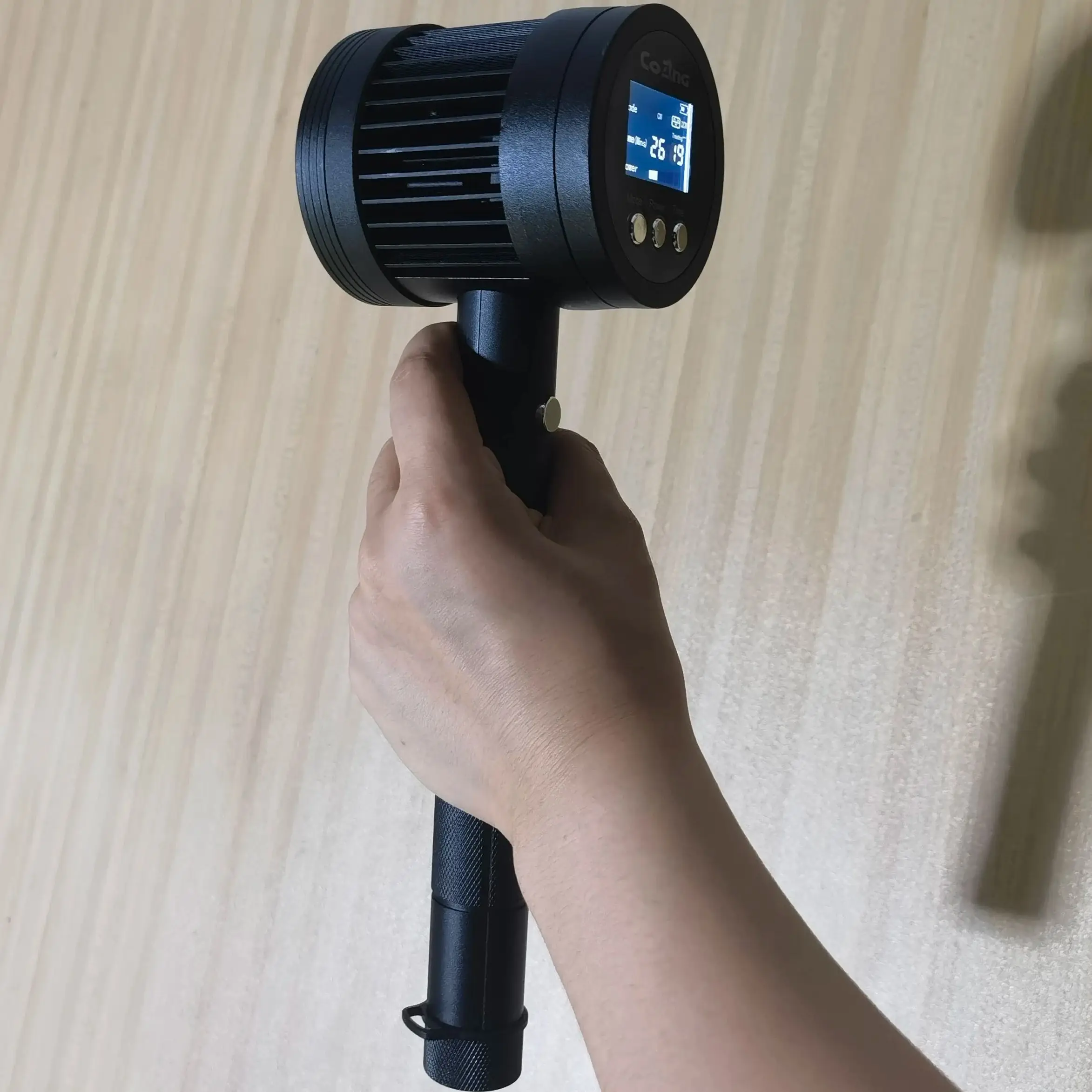 Мощное холодное лазерное акупунктурное устройство низкого уровня 1295 МВт 808 нм, красная инфракрасная светотерапия для облегчения боли, плеч, шеи, спины, колена 
Мощное холодное лазерное акупунктурное устройство низкого уровня 1295 МВт 808 нм, красная инфракрасная светотерапия для облегчения боли, плеч, шеи, спины, колена