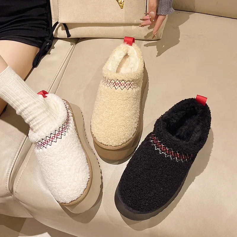 Hot Sales Large Size 2023 Autumn and Winter Round Head Plus Cashmere Warm Lazy People A Slip-on Women's Cotton Shoes
Hot Sales Large Size 2023 Autumn and Winter Round Head Plus Cashmere Warm Lazy People A Slip-on Women's Cotton Shoes