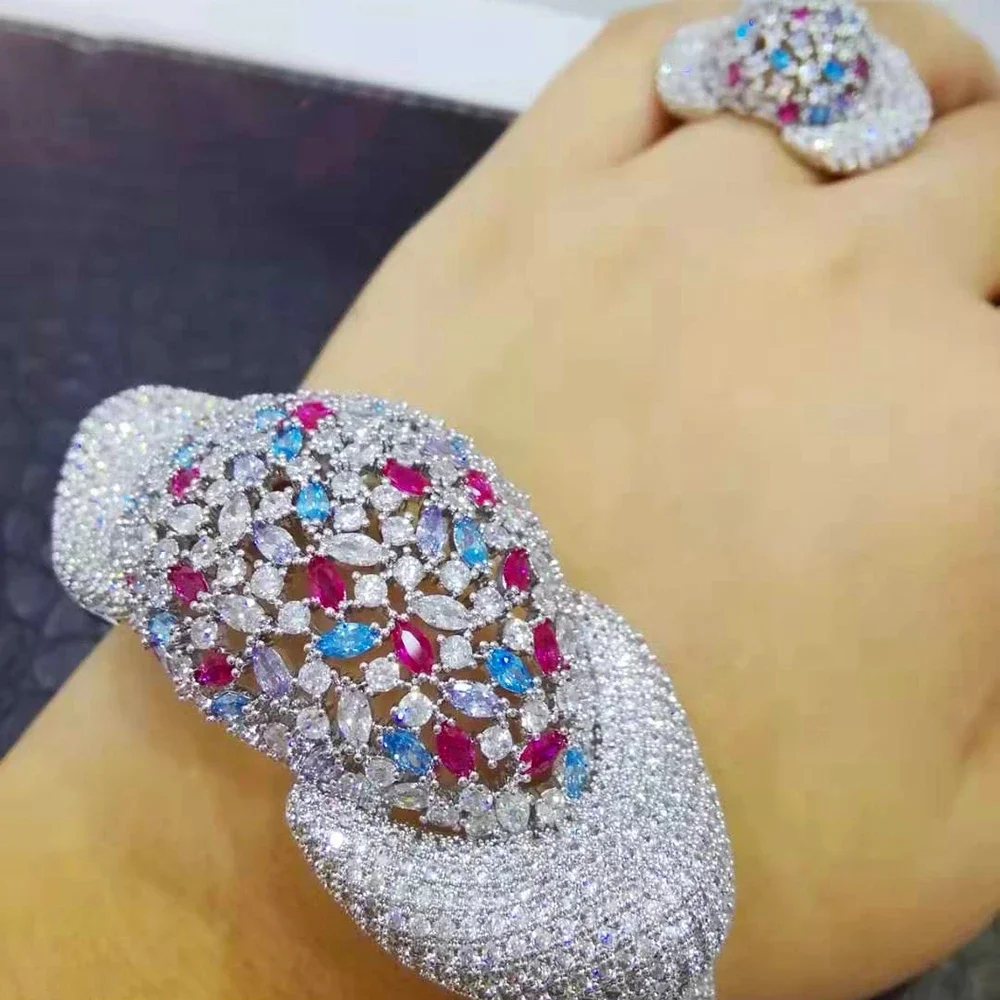Soramoore Luxury Disco Ball African Bangle Ring Set Fashion Jewelry Sets For Women Wedding Engagement brincos para as mulheres
Soramoore Luxury Disco Ball African Bangle Ring Set Fashion Jewelry Sets For Women Wedding Engagement brincos para as mulheres