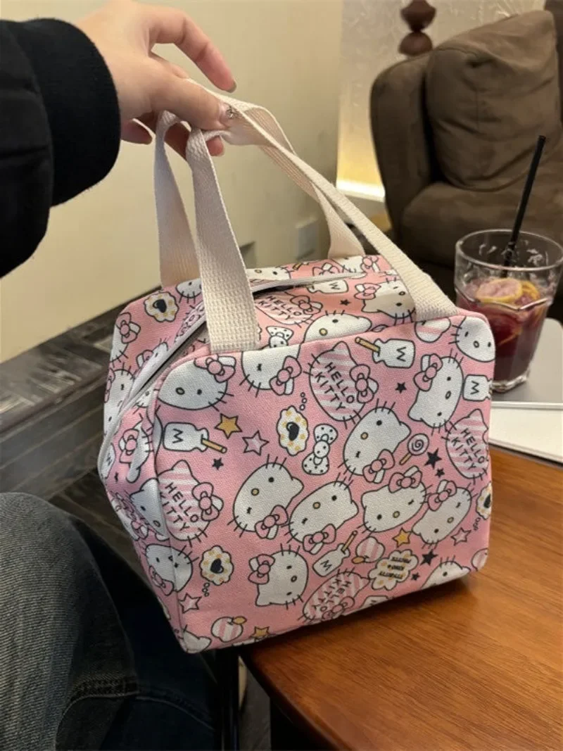Sweet Hello Kitty Anime Kawaii MINISO Lunch Box Bag Cute Print Large Capacity Portable Storage Bag Lovely Gifts for Girls
Sweet Hello Kitty Anime Kawaii MINISO Lunch Box Bag Cute Print Large Capacity Portable Storage Bag Lovely Gifts for Girls