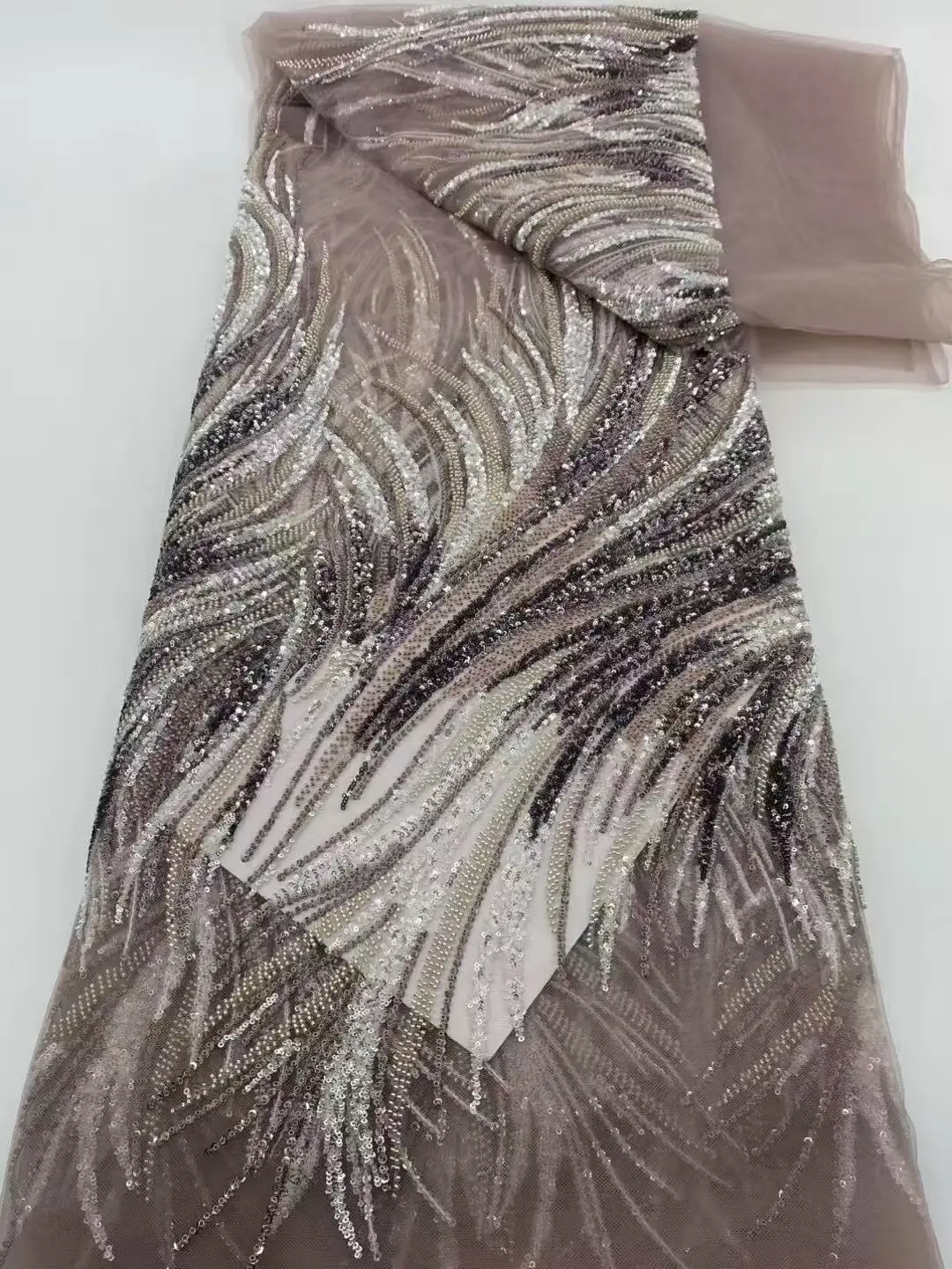 African Beaded Mesh Lace Fabric,For Sewing,Clothes,Sequin,Tulle,Wedding Dresses,Embroidery, Fabrics By The Meter,Crafts,5 Yards
African Beaded Mesh Lace Fabric,For Sewing,Clothes,Sequin,Tulle,Wedding Dresses,Embroidery, Fabrics By The Meter,Crafts,5 Yards