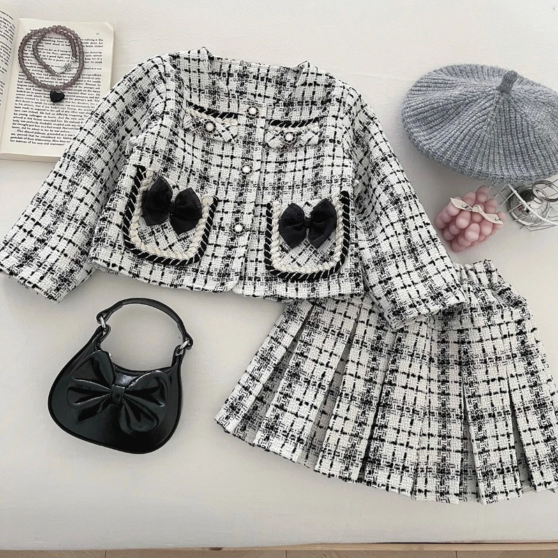 Girls' Little Fragrant Wind Thousand Bird Grid Round Neck Coat+pleated Short Skirt Two Piece Set Girls' Autumn New Collection
Girls' Little Fragrant Wind Thousand Bird Grid Round Neck Coat+pleated Short Skirt Two Piece Set Girls' Autumn New Collection